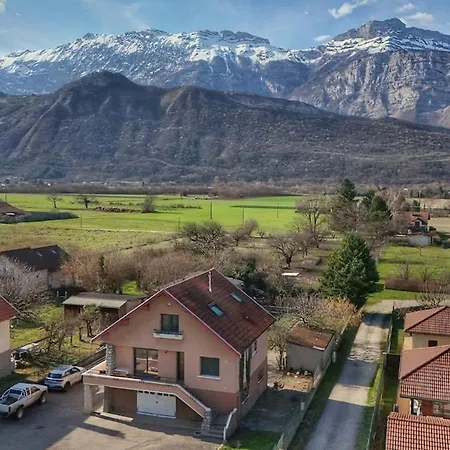 Quartier Calme Villa